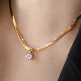 Tuathla | Rhinestone Pendant Necklace