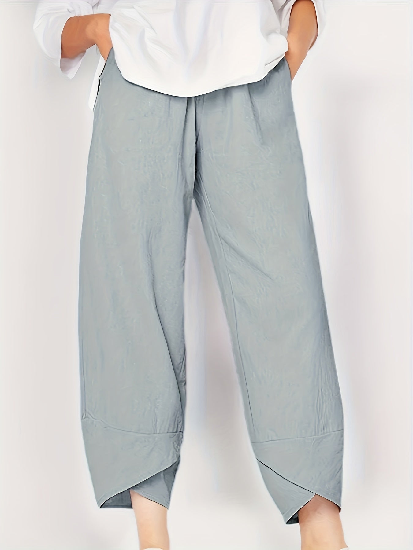 Kaeli Elegant Side-Pocket Trousers Grey, photo studio