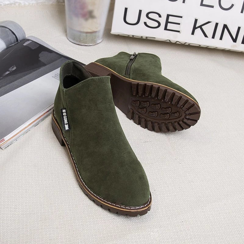 Mary Thick Sole Ankle Boots Dark Brown, photo studio