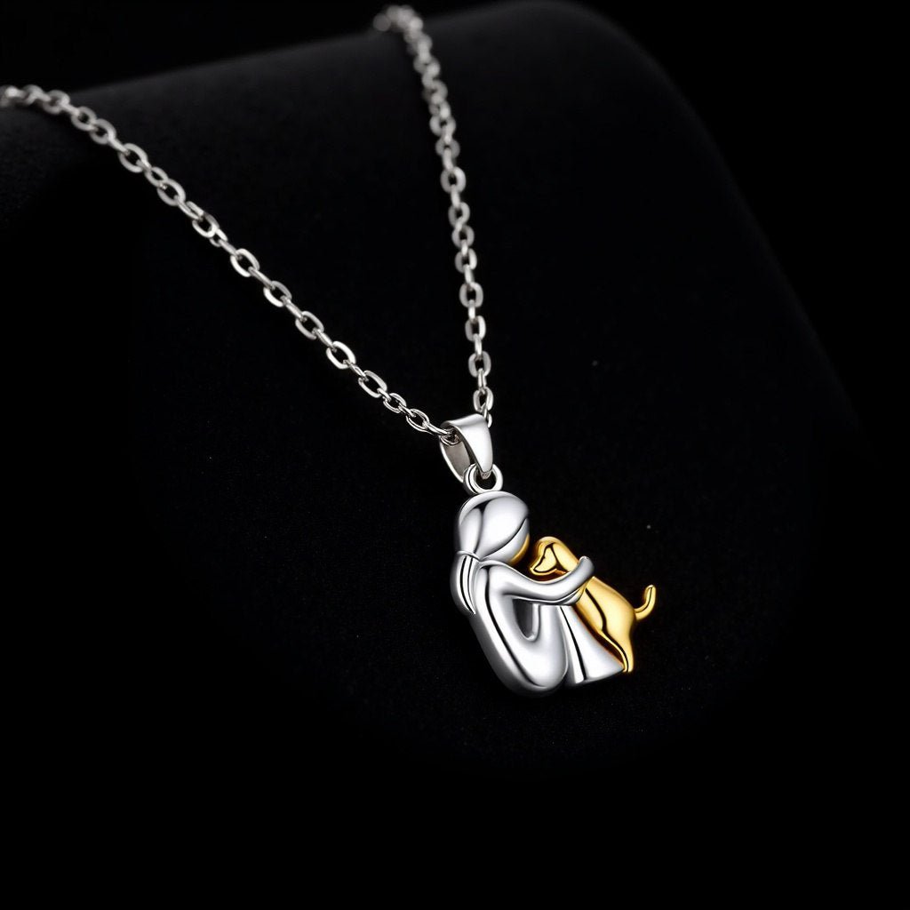 Damhnait | Hug Pendant Set