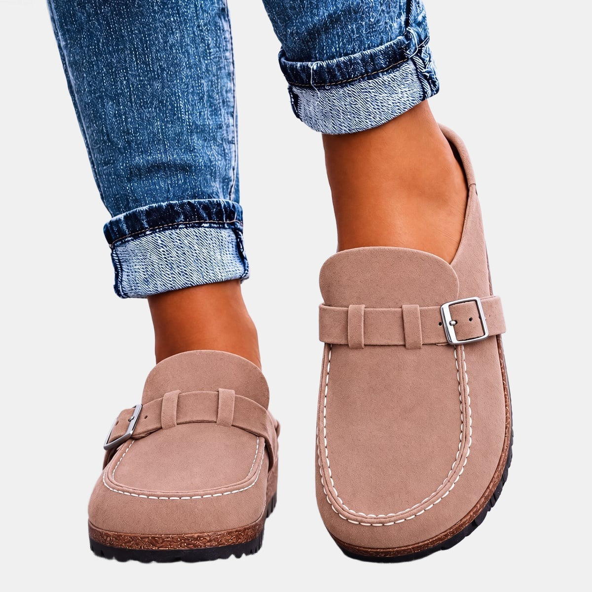 Dorothy | Orthopaedic Clogs with a Side Buckle Khaki, photo studio