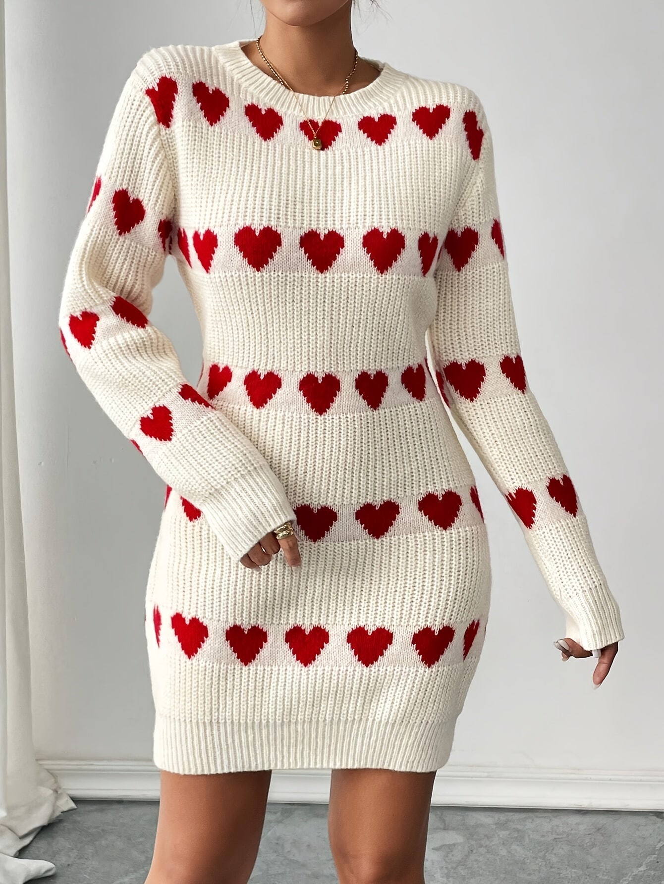 Philippa | Short Knit Heart Print Dress White, studio photo