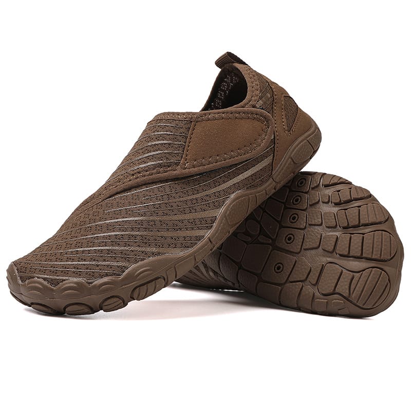Callie Barefoot Orthopedic Trainers Brown, photo studio