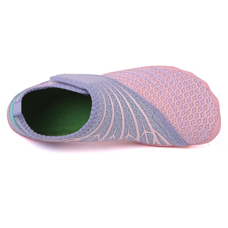 Callie Barefoot Orthopedic Trainers Black, photo studio