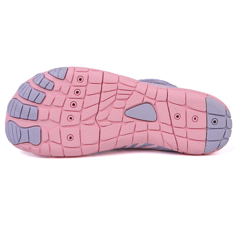 Callie Barefoot Orthopedic Trainers Black, photo studio