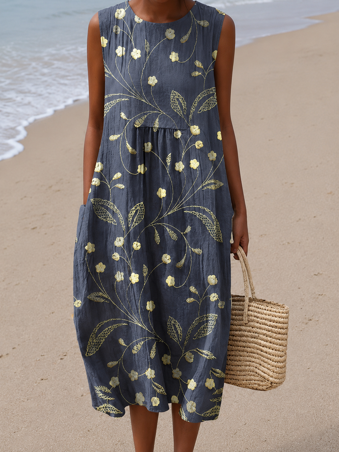 The Ambre Midi Dress Multicolor, photo studio
