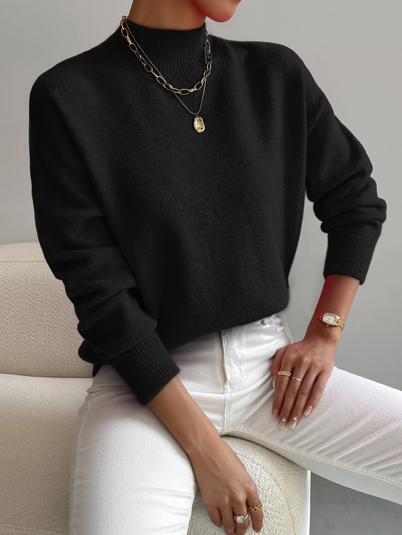 White High-Neck Jumper Black, photo studio