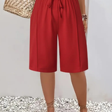 Nevaeh | Knee-Length Shorts with a Drawstring Waist