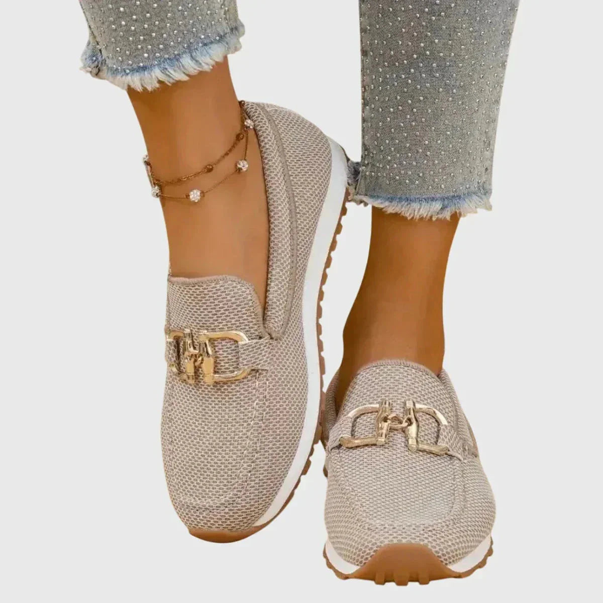 Fable Slip-on Shoes Beige, photo studio